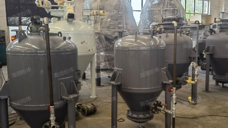 Horizontal silo pneumatic conveying pump