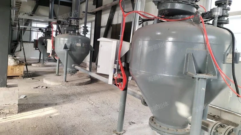 Down type silo ash conveying pump