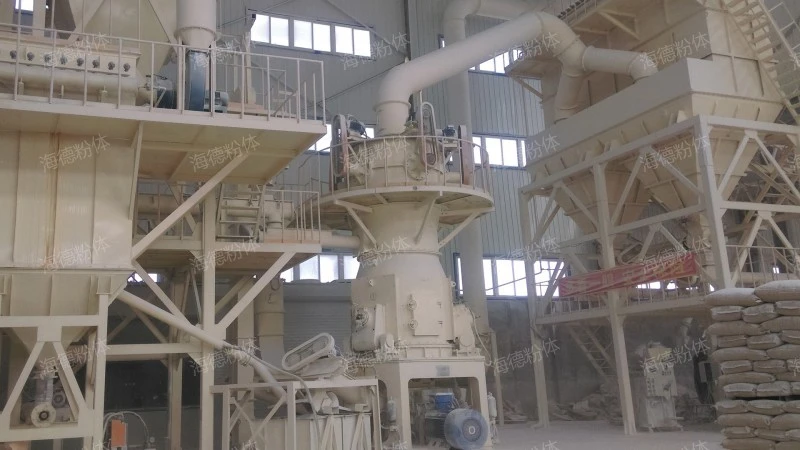 Wear resistant feeder