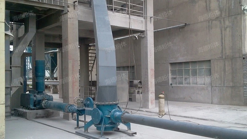 Air-driven material sealing pump